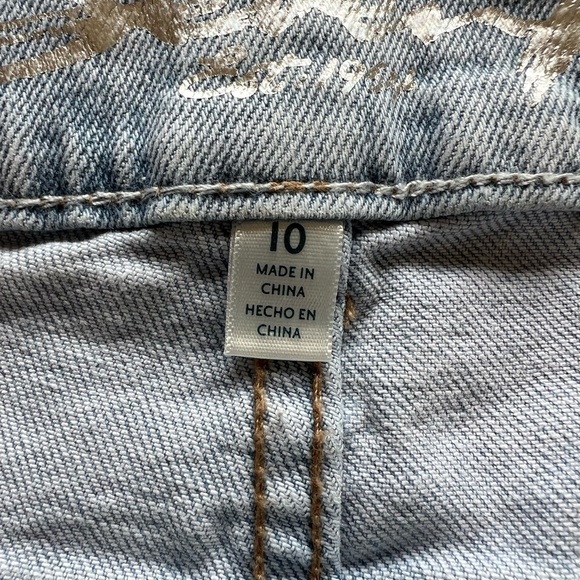 EUC Seven 7 Rainbow Piping Pride Raw Hem Jean Shorts 🌈🌈 (D2) - Picture 9 of 13